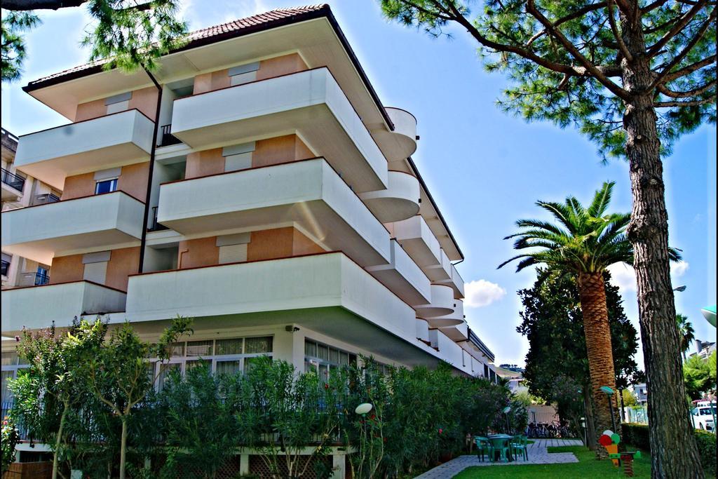 Hotel Blumen Σαν Μπενεντέτο ντελ Τρόντο Εξωτερικό φωτογραφία